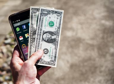 Economisirea automată: aplicații care te ajută să pui bani deoparte