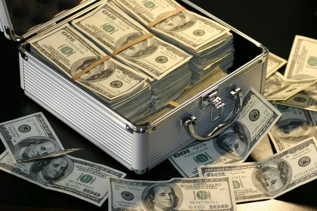 Ce sunt fondurile de lichiditate lipsite de risc (T-bills)