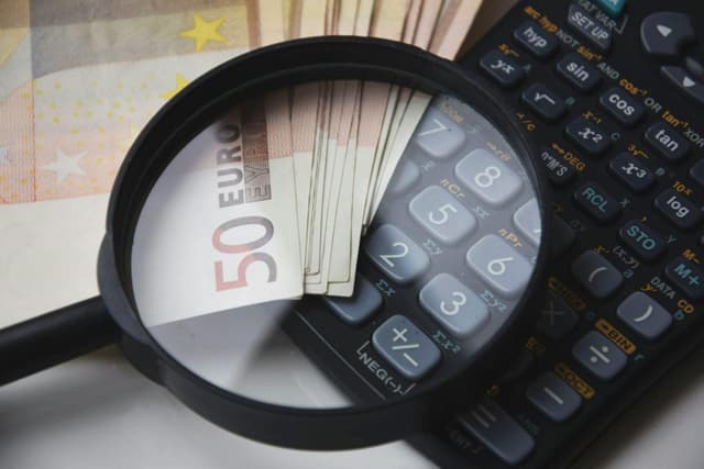 Cele mai bune conturi de economii cu dobândă mare în 2025