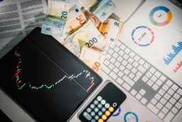 Investiții inteligente cu bani puțini: idei pentru 2025
