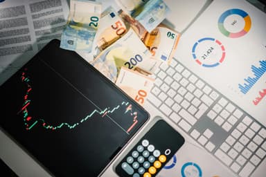 Investiții inteligente cu bani puțini: idei pentru 2025