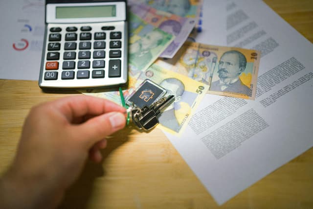 Cum afectează inflația reală piețele financiare românești