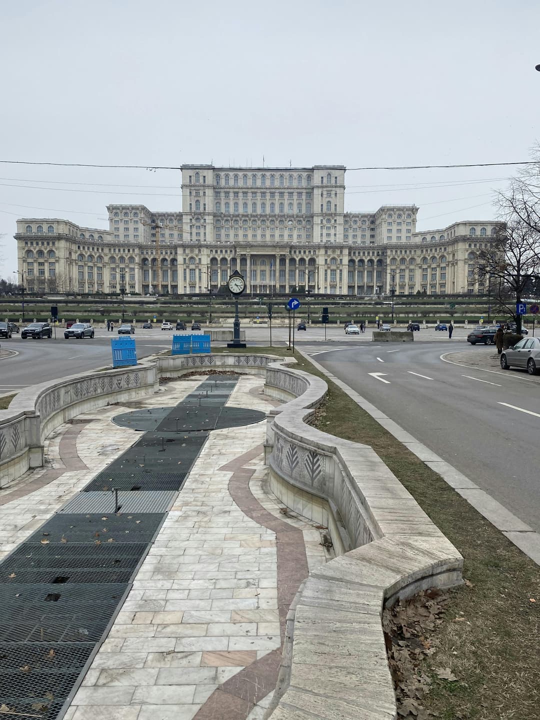Cum performează piața românească comparativ cu CE Europa