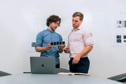 Cum transformi o idee într-un model de business viabil