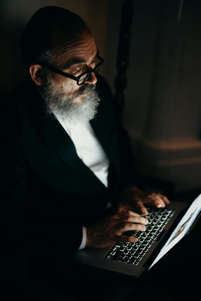 Inovație vs tradiție: ce business prinde azi