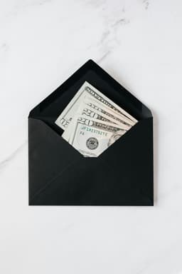 Cum să faci economii dacă ai venituri variabile