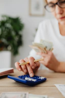 Buget pe luni: cum să ai control financiar pe termen mediu
