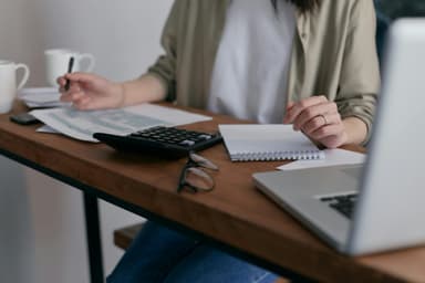 Ghid practic pentru plata eficientă a datoriilor
