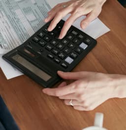 Ce aduce austeritatea 2: reglementări ANAF, impozite suplimentare și redistribuiri fiscale