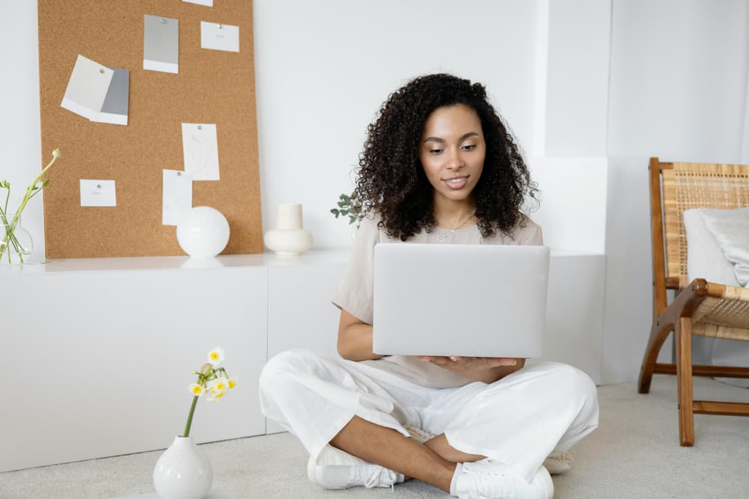 Cum funcționează sistemul e-Factura pentru freelanceri și firme mici