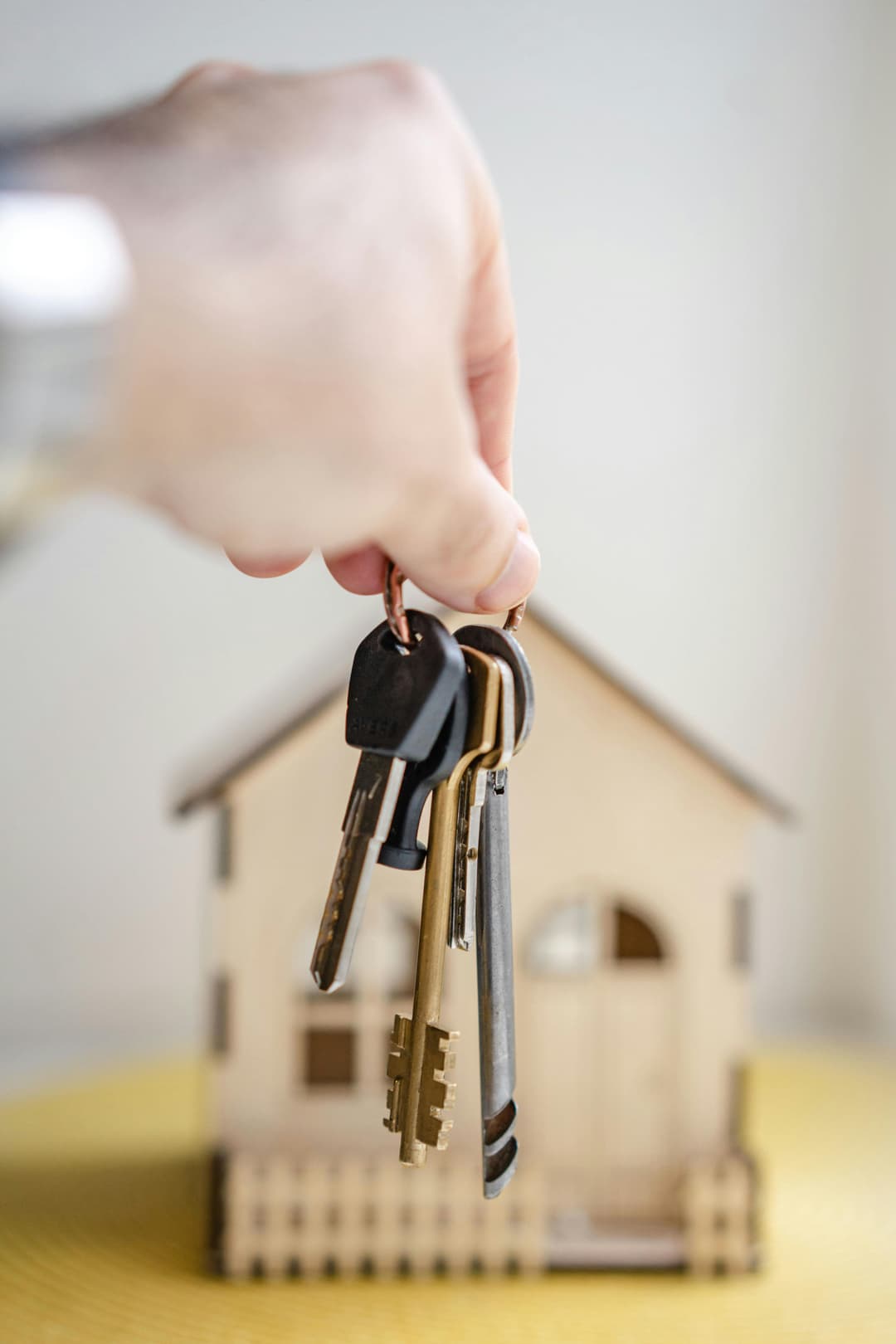 Credit ipotecar vs. credit de nevoi personale: ce să alegi?