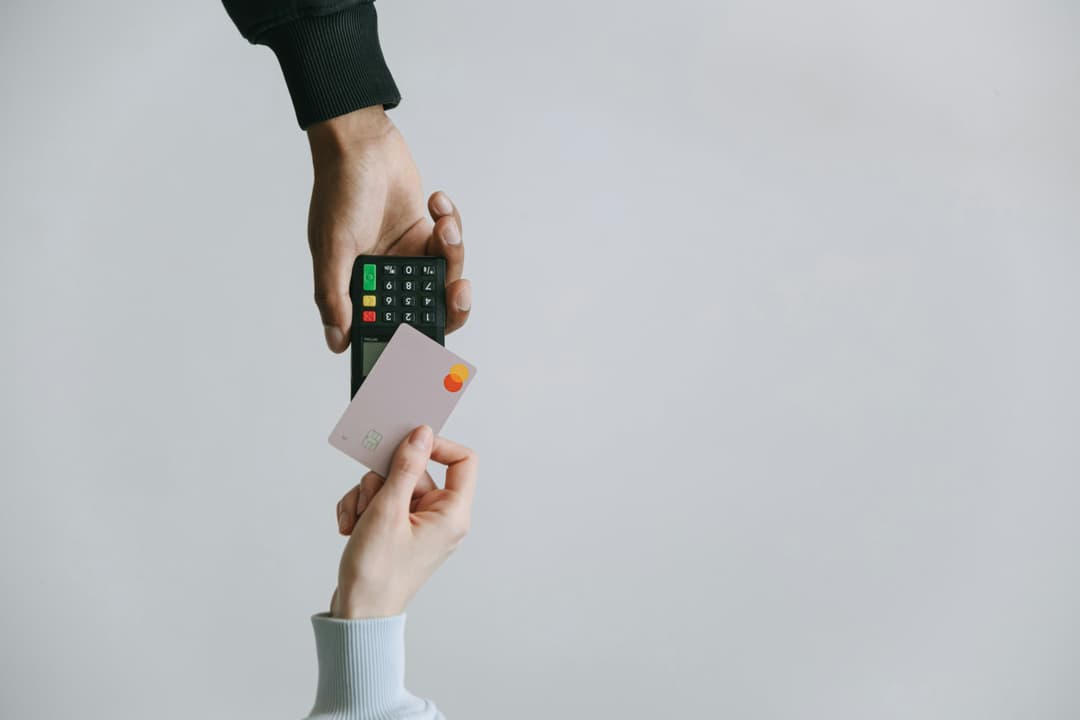 Cum îți influențează scorul de credit plata la timp a facturilor