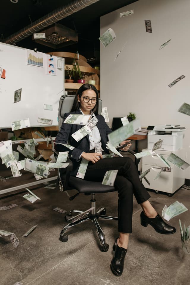 Ce să faci financiar după o promovare salarială