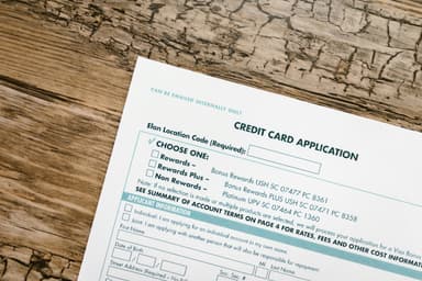 Cele mai bune carduri bancare pentru economisire