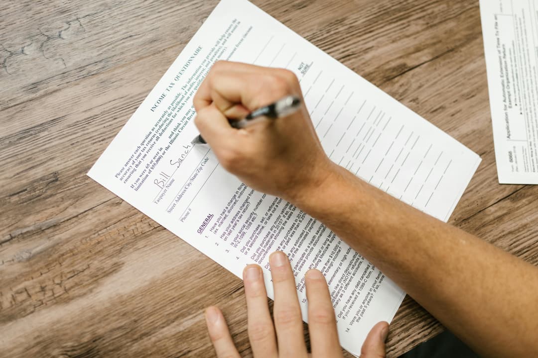 Cum să îți optimizezi taxele personale legal