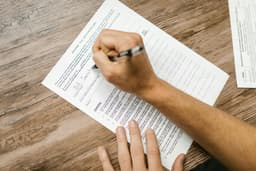 Cum să îți optimizezi taxele personale legal