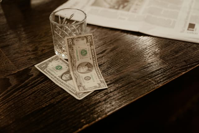 ULTIMA ORĂ: creșteri de taxe și impozite – impact rapid pe net